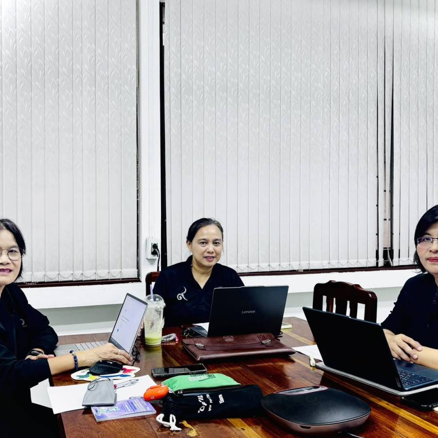 สัตวแพทย์หญิงนพวรรณ มัยยะ หัวหน้ากลุ่มพัฒนาวิชาการปศุสัตว์ เป็นประธานการประชุมคณะกรรมการคัดเลือกงานวิจัยพัฒนาการสร้างนวัตกรรมและงานวิจัยและวิชาการที่นำไปถ่ายทอดเพื่อการนำไปใช้ประโยชน์